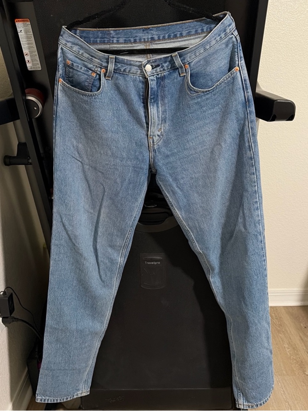 Levi's 550 Straight Light Blue Denim Jeans - Picture 4 of 5